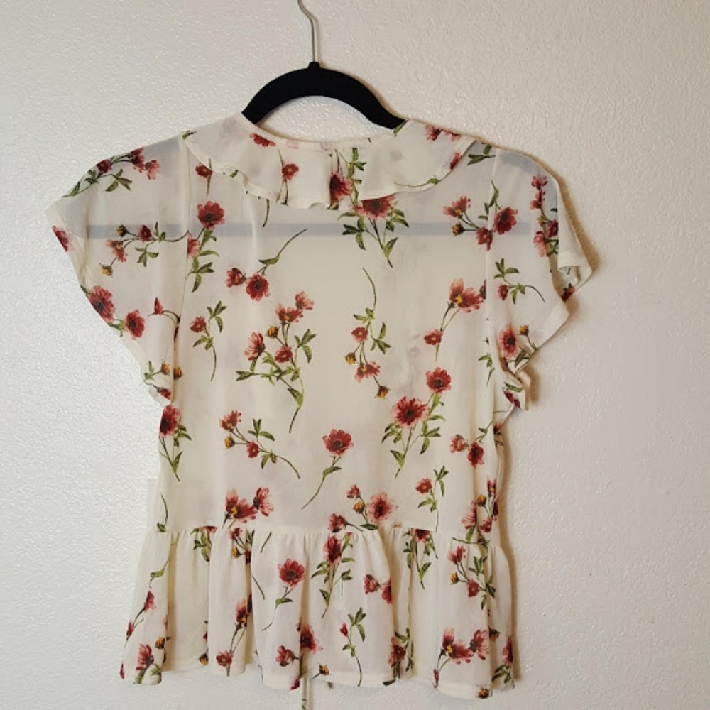 Ivy Rose Floral Thin Cute Blouse - Picture 4 of 7